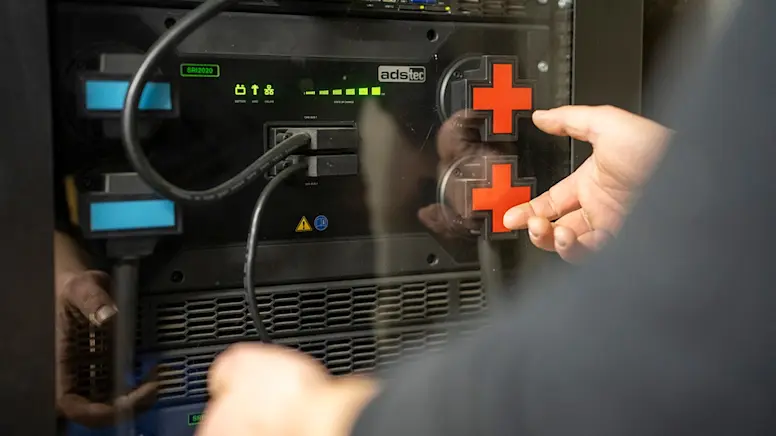 Speicher der AGROLA Solaranlage, AGROsolar bei Tobias Bärtschi im Emmental