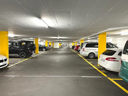 Parking souterrain à Zurich Affoltern avec SRR AGROLA