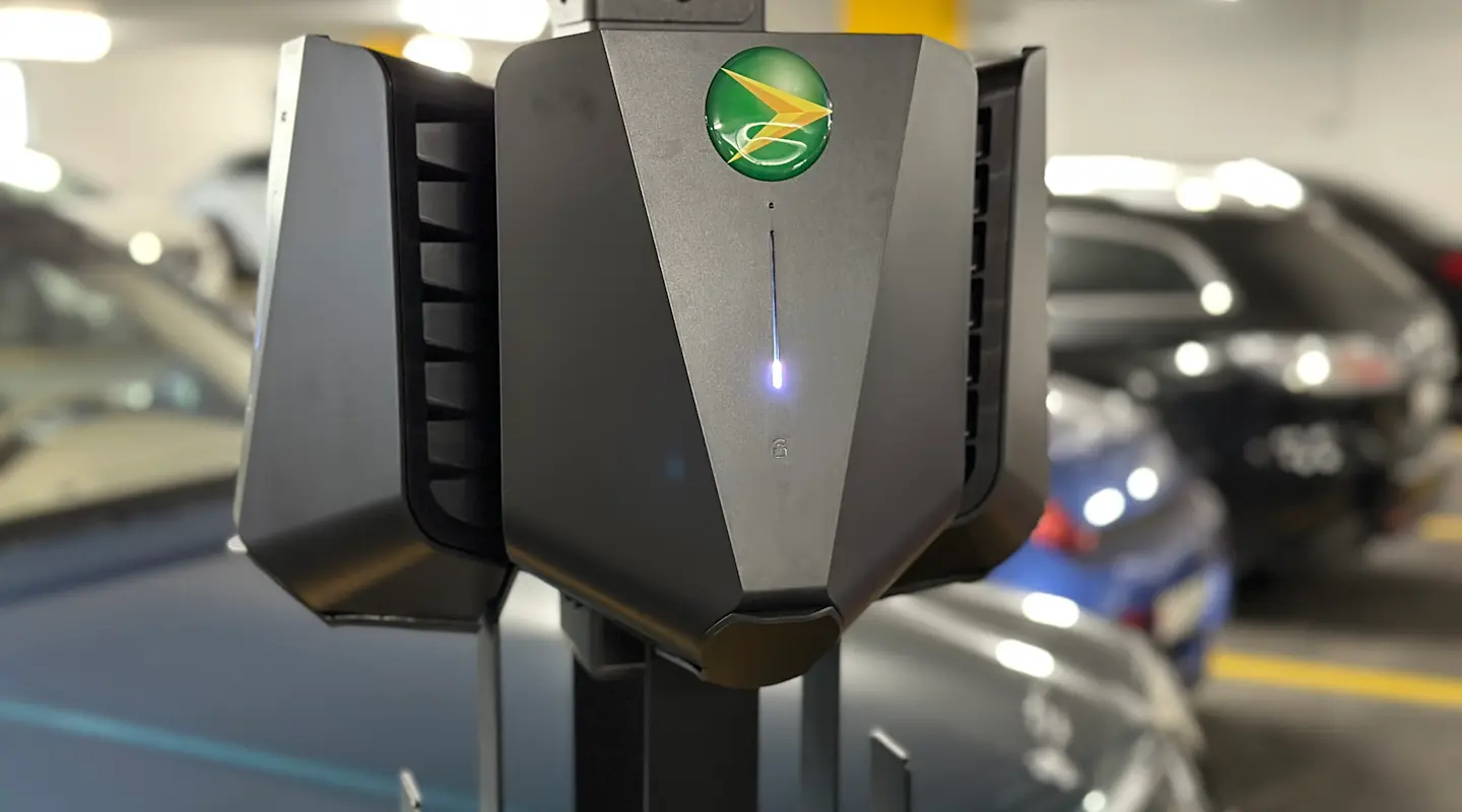 Parking souterrain Zurich Affoltern Stations de recharge rapide Gros plan