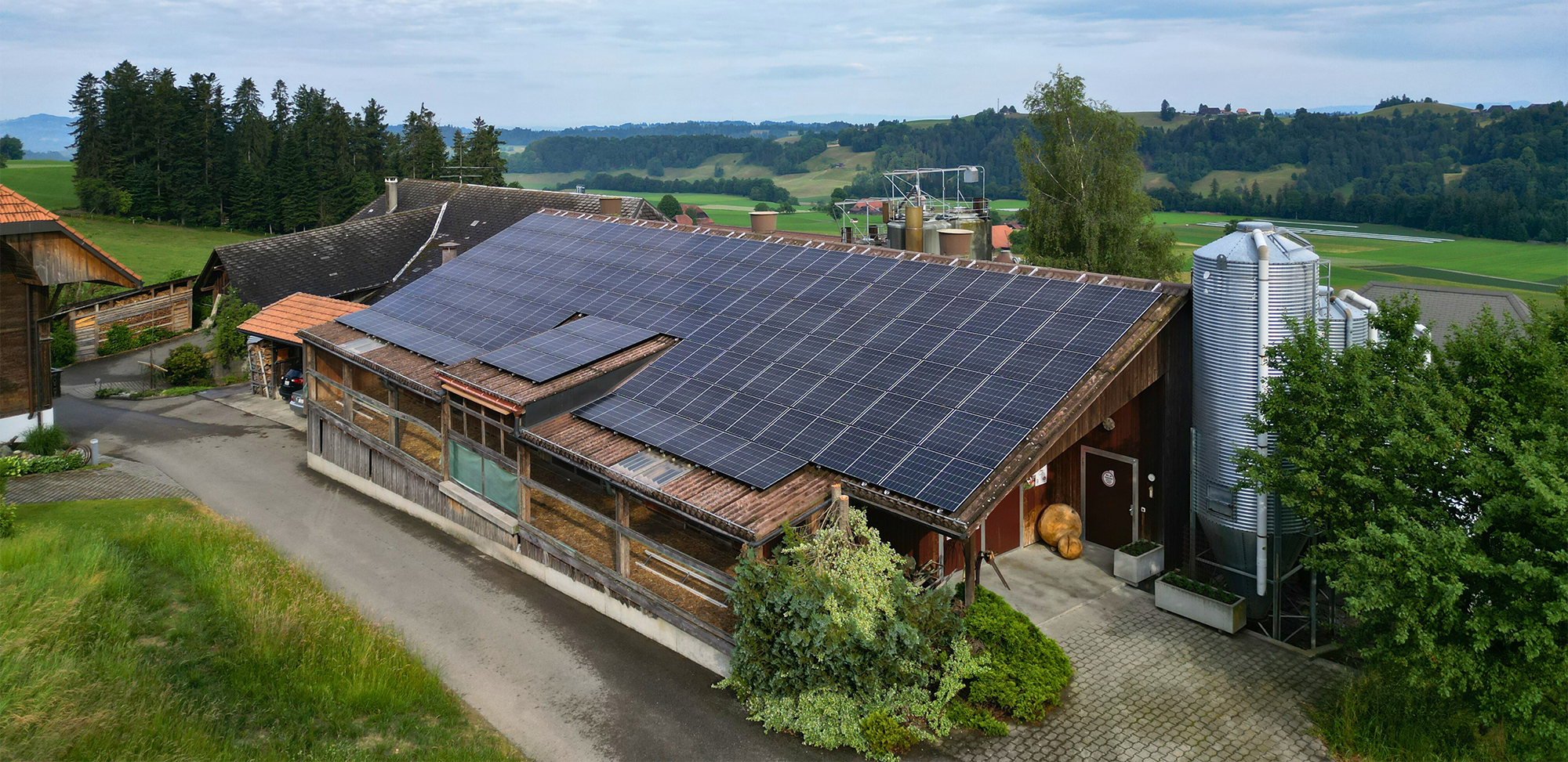 Installation solaire AGROLA sur une étable dans l'Emmental, AGROsolaire