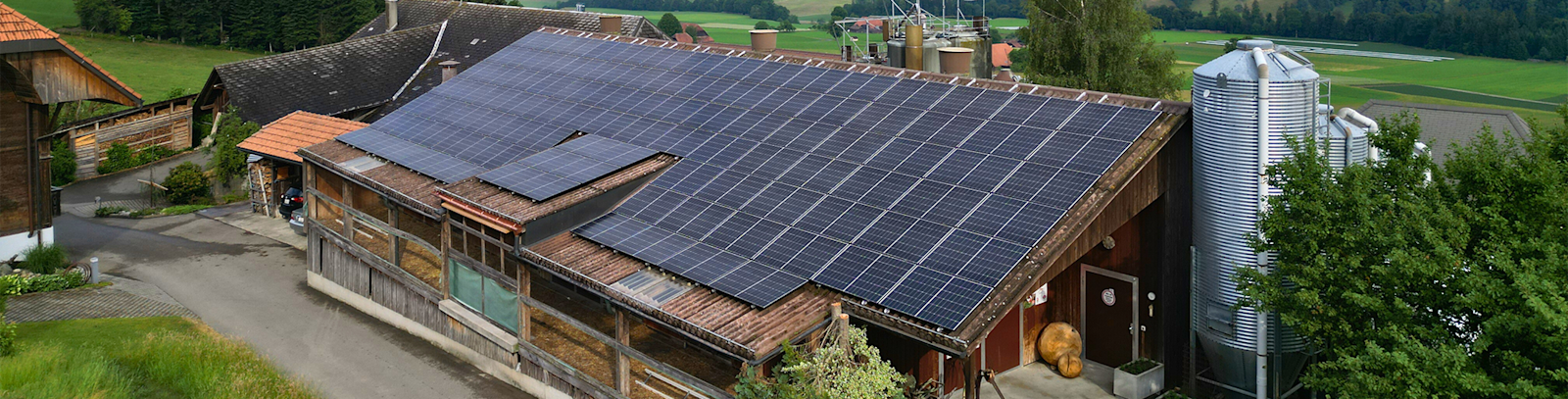 Installation solaire AGROLA sur une étable dans l'Emmental, AGROsolaire