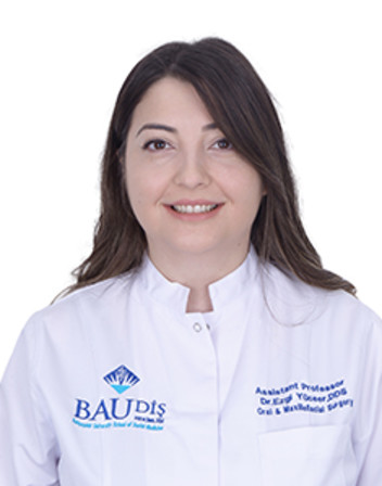 Dr Ezgi Yuceer, DDS