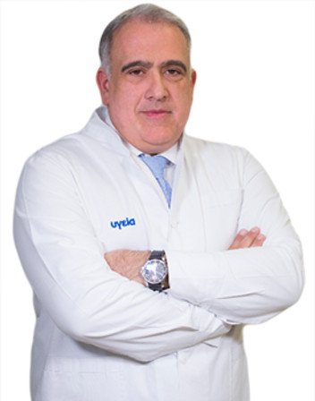 Dr. Ioannis Papaggelopoulos, MD