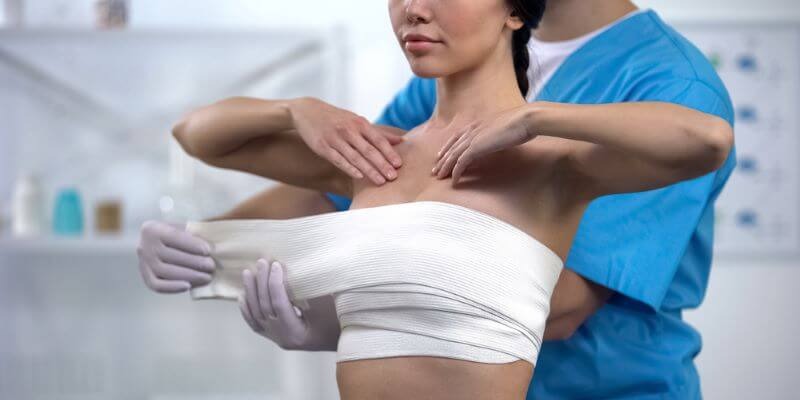 Storch und Beller Medizin- und Orthopädietechnik - Viele Frauen sind nach  einer Brust-OP noch verunsichert, wie sie den Heilungsprozess der Brust  optimal unterstützen können. Für folgende Indikationen empfiehlt sich das  Tragen einer