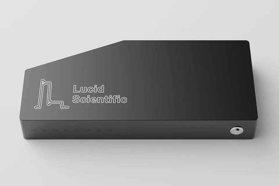 Up to 8 devices are connected to a hub that stores all data locally and pushes to the cloud. LEDs indicate status while devices are in the incubator.