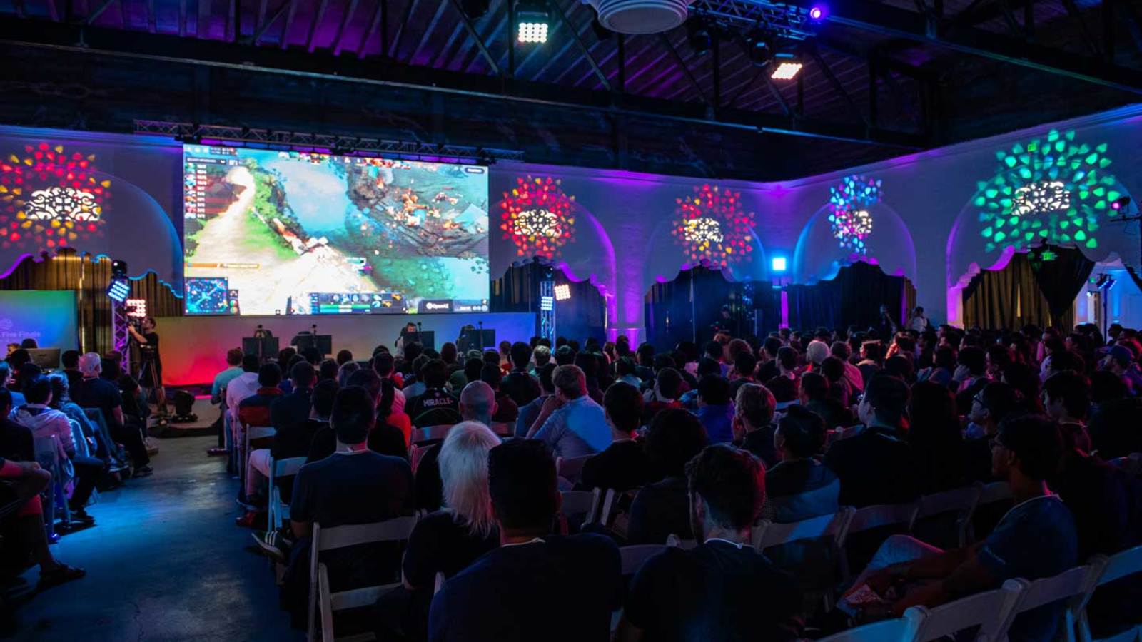 OpenAI Five defeats Dota 2 world champions