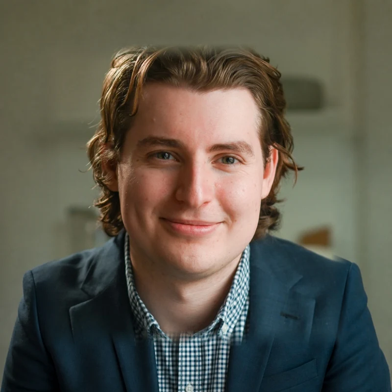 Headshot of Alex Nahas, Creator of MCP-B.