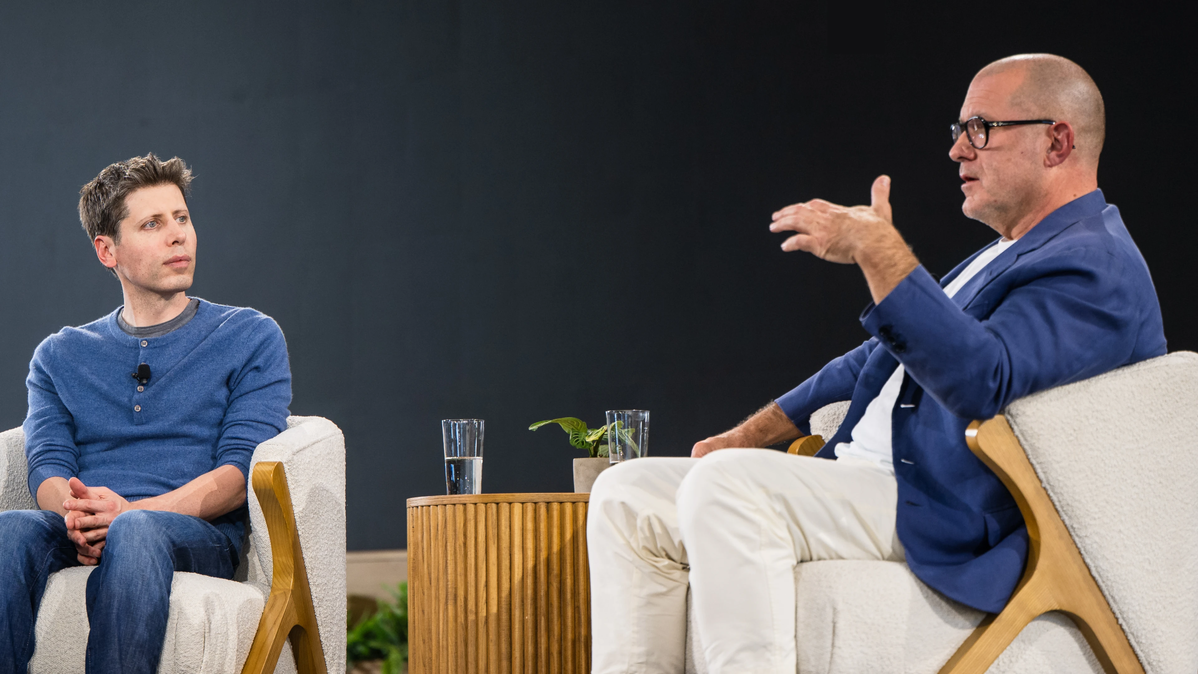 A conversation with Sam and Jony (1)