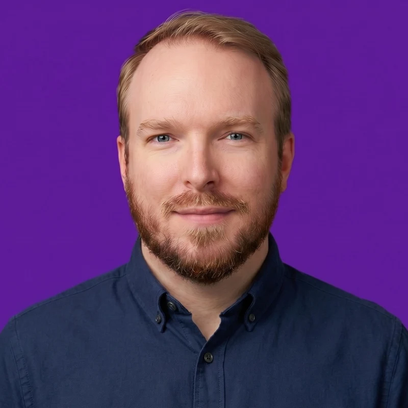 Headshot of Sean Roberts, VP of Applied AI, Netlify.