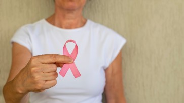 El riesgo de cáncer de mama aumenta con la edad