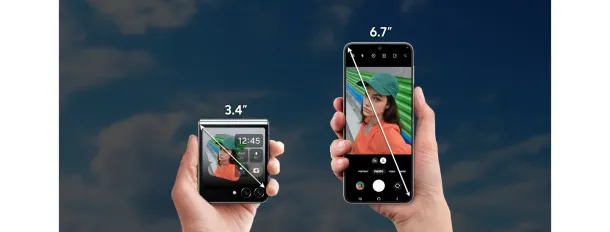 Das Samsung Galaxy Z Flip5 ist in ausgeklappter und zusammengefalteter Form sichtbar.