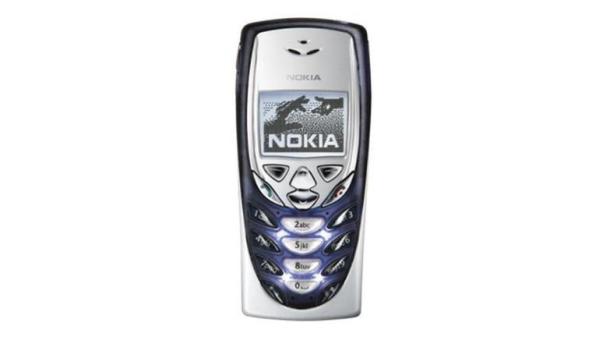 Das 8310 - erste Handy von Nokia mit GPRS kam 2001 auf den Markt und hat bei Markeinführung über 300€ gekostet.