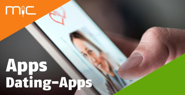 Ein Smartphone-User nutzt eine Dating-App auf dem Handy.