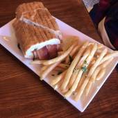 Ye Olde English Inn - Gallery