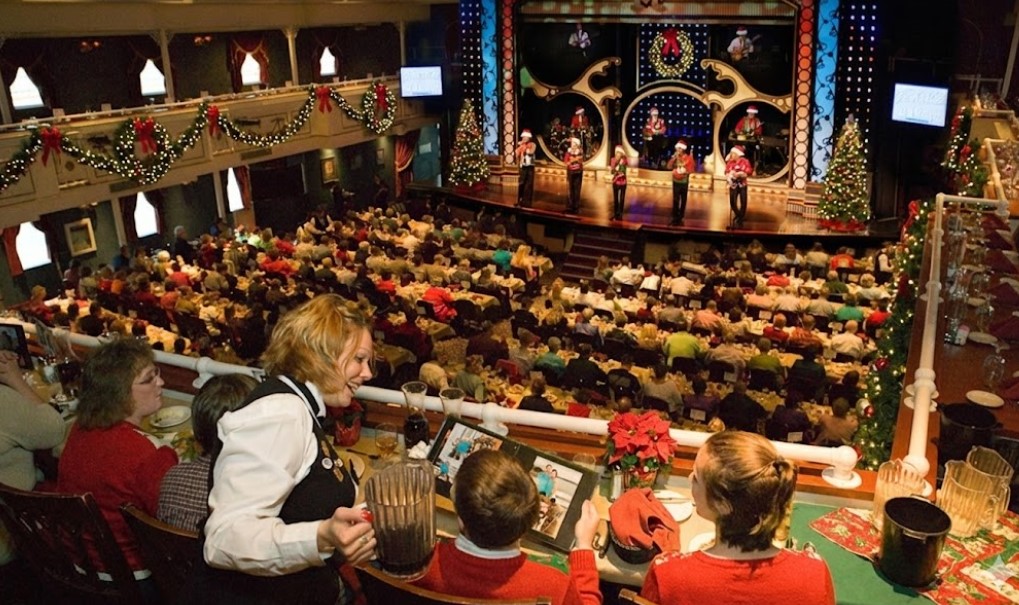 Santa’s Pancakes & PJs: A Magical Morning on the Showboat Branson Belle