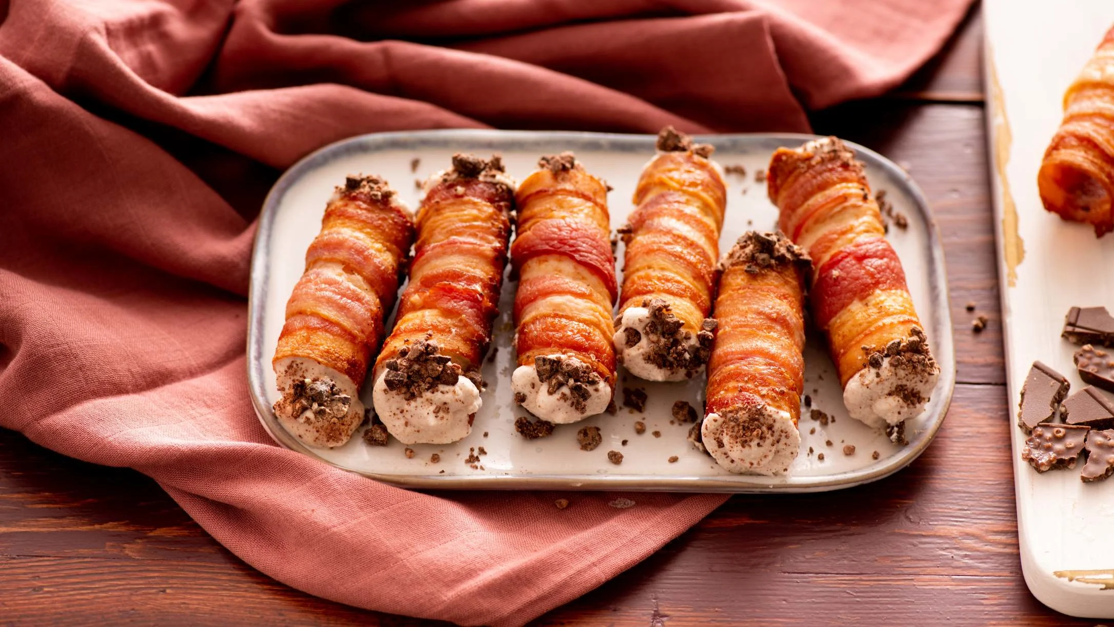 keto-bacon-cannoli