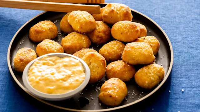 Keto Pretzel Bites