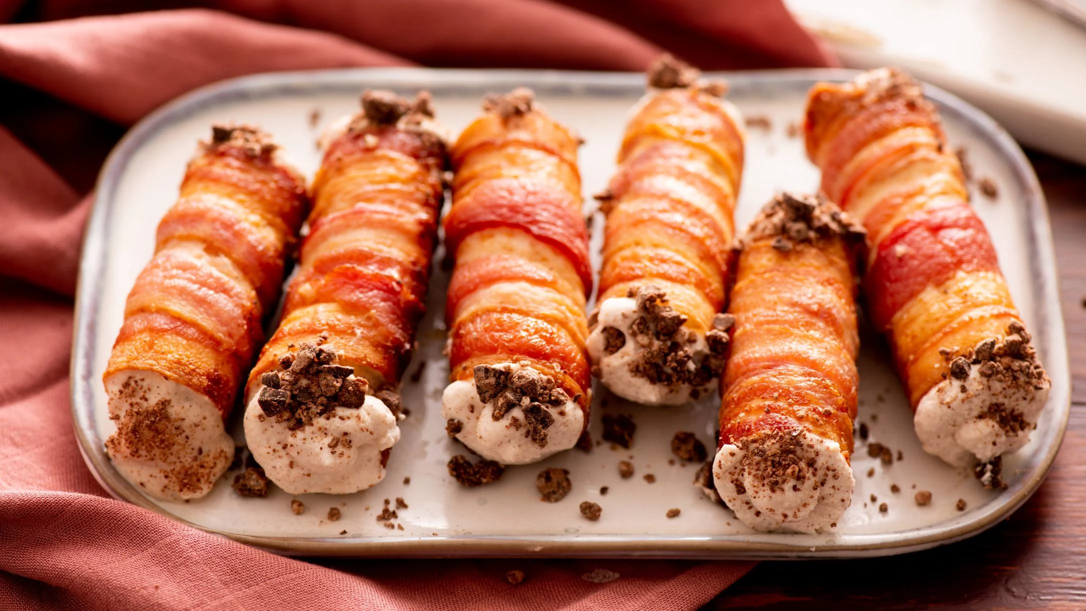 keto-bacon-cannoli 1