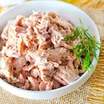 Keto Tuna-Celery Salad with Mixed Greens