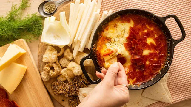 Low Carb Pizza Dip