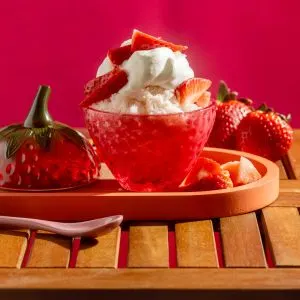 Low Carb Strawberry Cream Ice