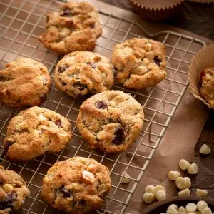 keto-cranberry-white-chocolate-macadamia-nut-cookies