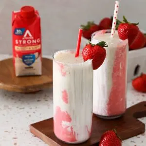 Atkins Strong Strawberry Basil Smoothie
