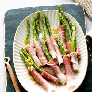 Keto Prosciutto-Wrapped Asparagus 