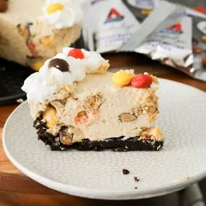 Low Carb Frozen Peanut Butter Pie