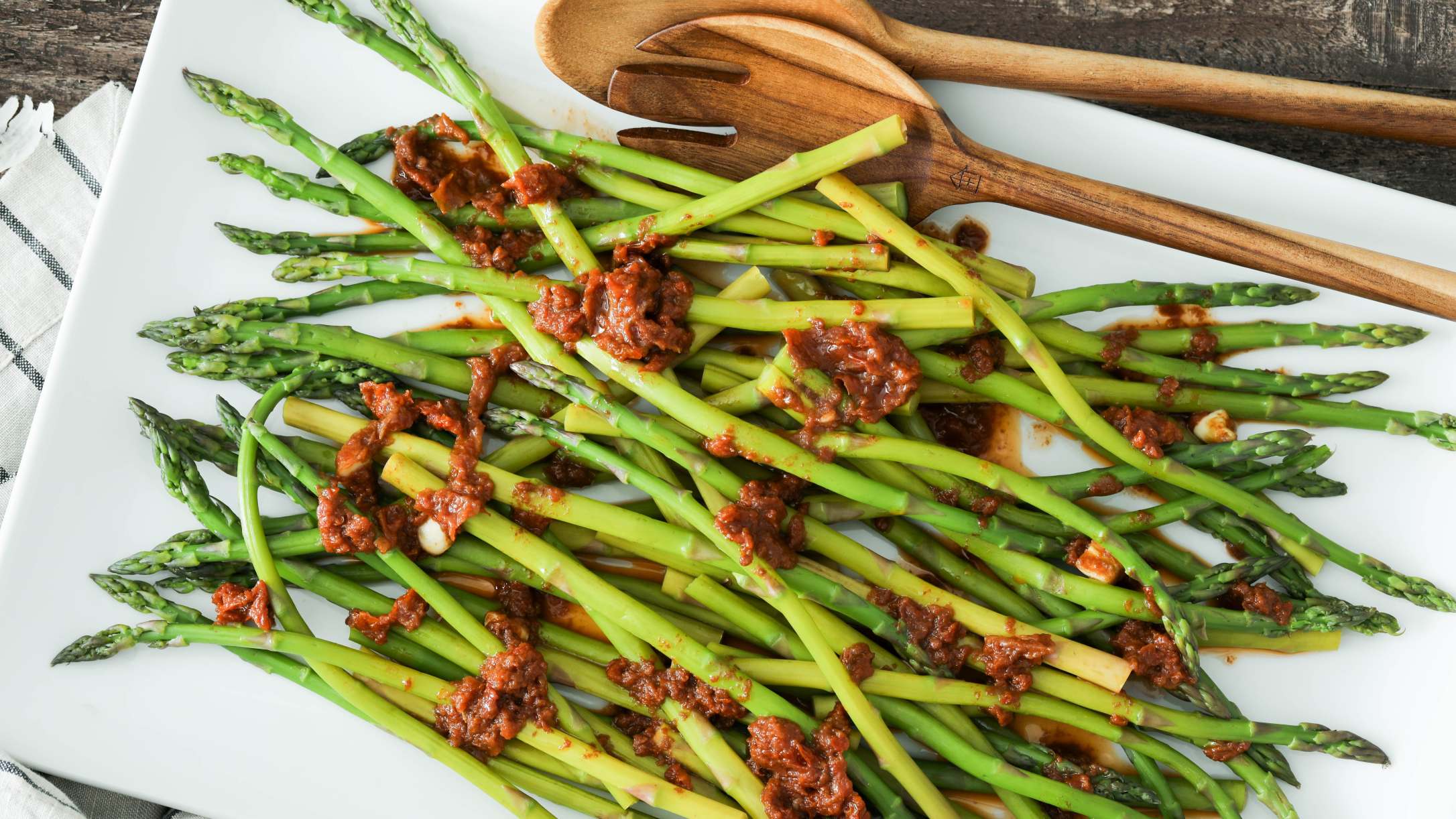 Asparagus with Sun-Dried Tomato Vinaigrette Recipe