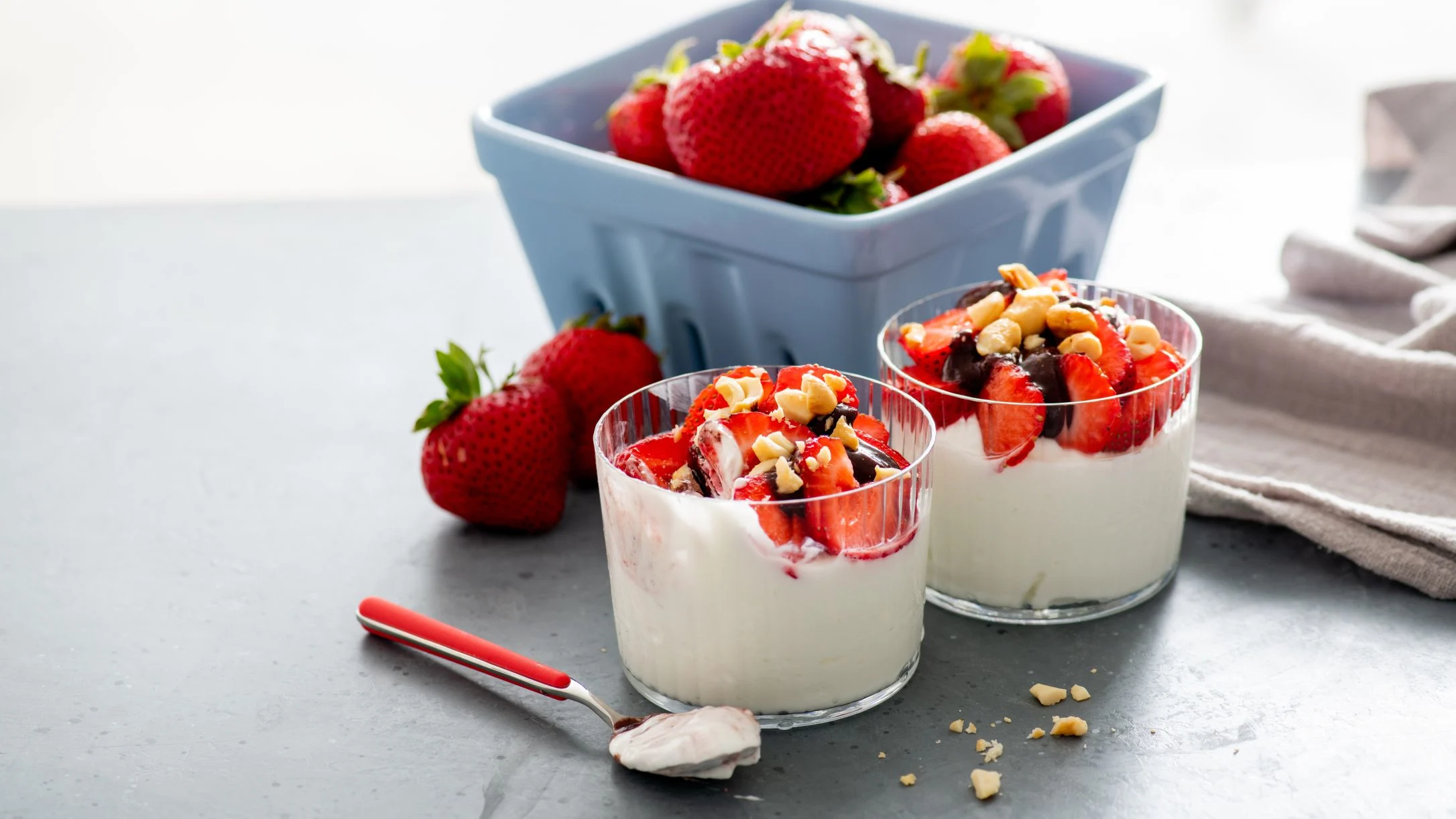 acai-yogurt-parfait