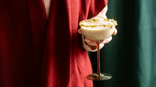 Low Carb Pistachio White Chocolate Martini