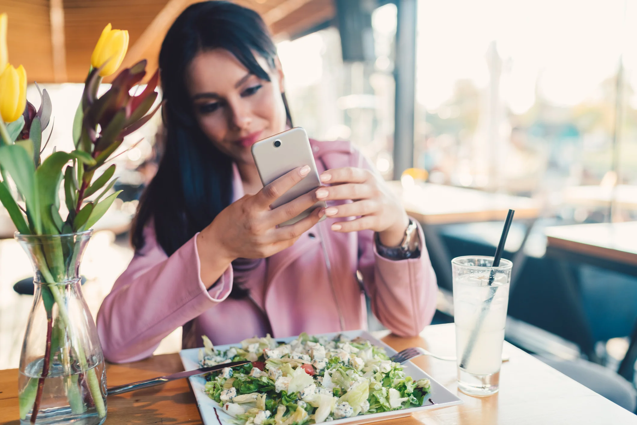 Low Carb and Keto Diet Restaurant Options &amp; Tips