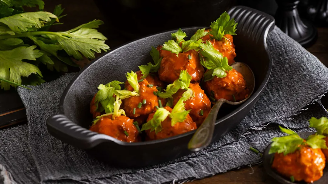 keto-buffalo-chicken-meatballs