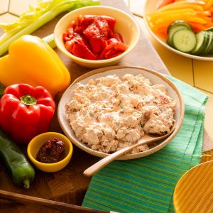 Creamy Keto Sun-Dried Tomato and Goat Cheese Dip Recipe | @Atkins