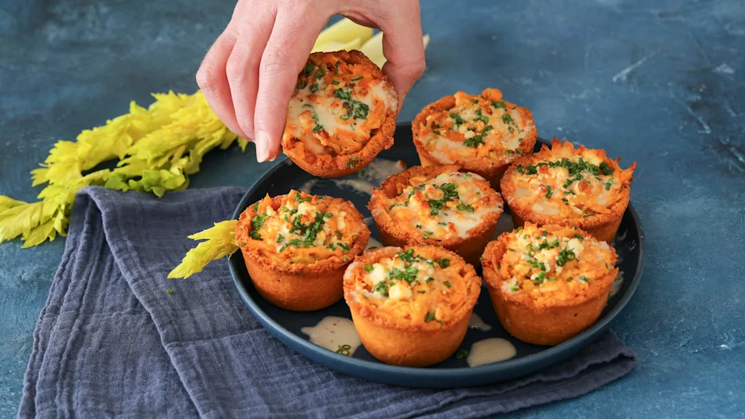 low-carb-buffalo-chicken-dip-bites