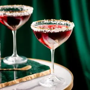 festive-low-carb-hibiscus-champagne-cocktail