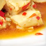 Baked Tofu with Red Bell Pepper, Broccoli and Peanut Sauce 