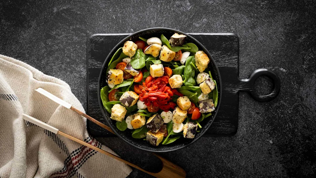 low-carb-mediterranean-eggplant-salad
