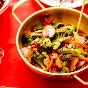 Keto Steak and Broccoli Stir Fry with Peanut Sauce