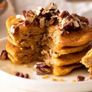 pumpkin-pancakes-with-sour-cream-and-pecans