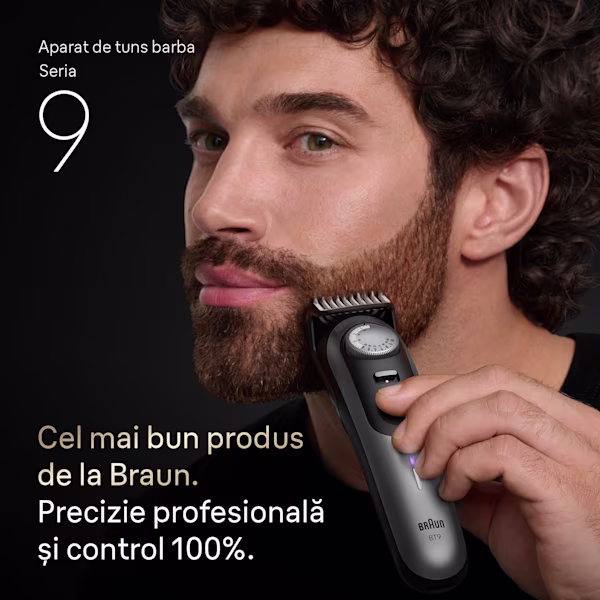 Tânăr care își tunde barba pe partea laterală a feței cu aparatul de tuns barba Braun Seria 9 Tânăr care își tunde barba pe partea laterală a feței cu aparatul de tuns barba Braun Seria 9