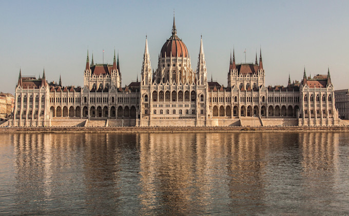 Parlamentsgebäude, Großraum Budapest