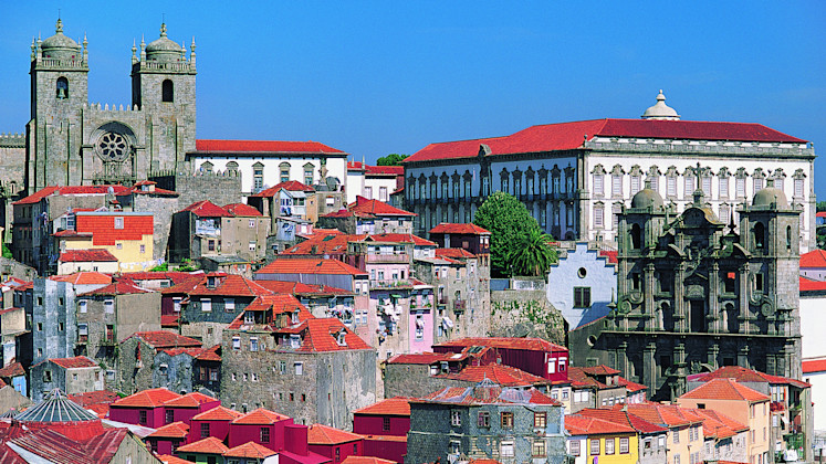 Bischofspalast und Kathedrale von Porto, Region Nord