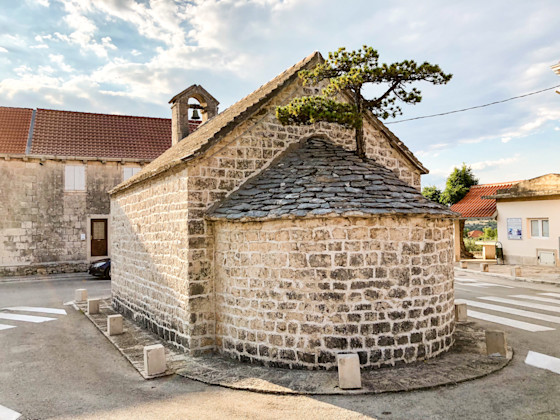 Kapelle St. Peter und Paul, Nerezisca, Dalmatien