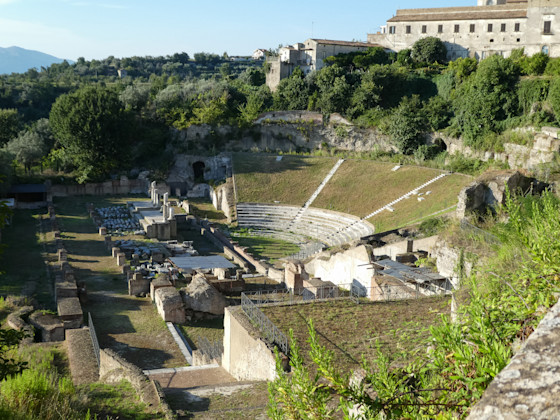 Römisches Amphitheater, Sessa Aurunca, Kampanien