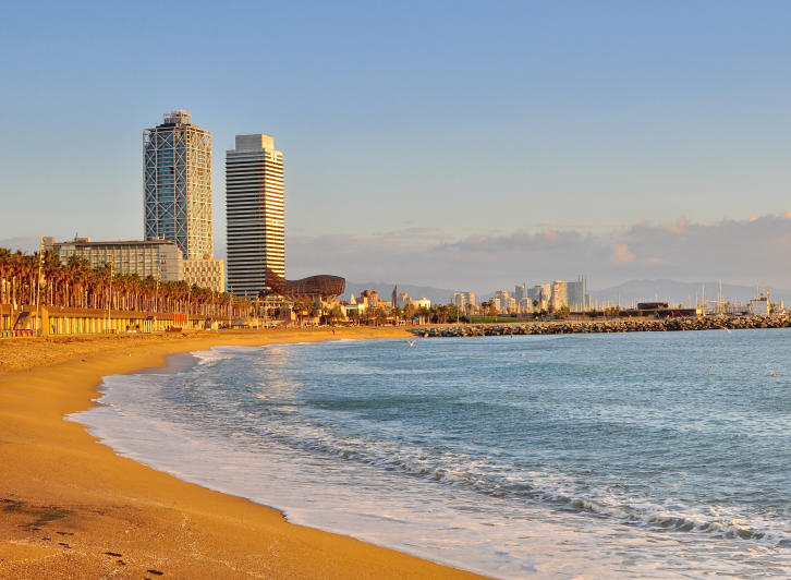 Barcelona Sant Marti Urlaub Gunstig Urlaub Buchen Bei Holidaycheck