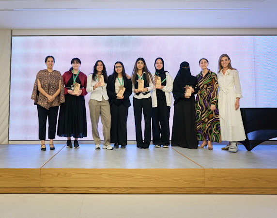 1st Place - Team Menocare