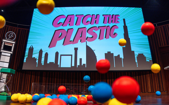 Heroes of the Future: Catch the plastic