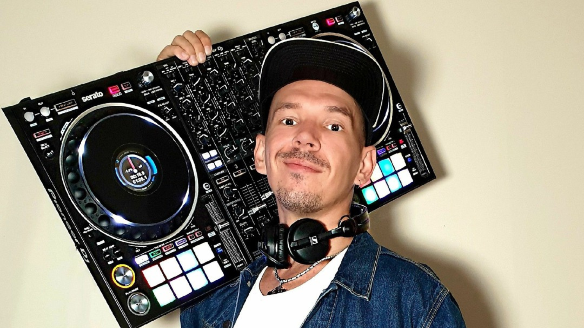 1920x1080 - TG - Entertainment - DJ Iron Icey